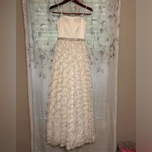 SayYes to the Prom White Dress Size 4 Juniors
